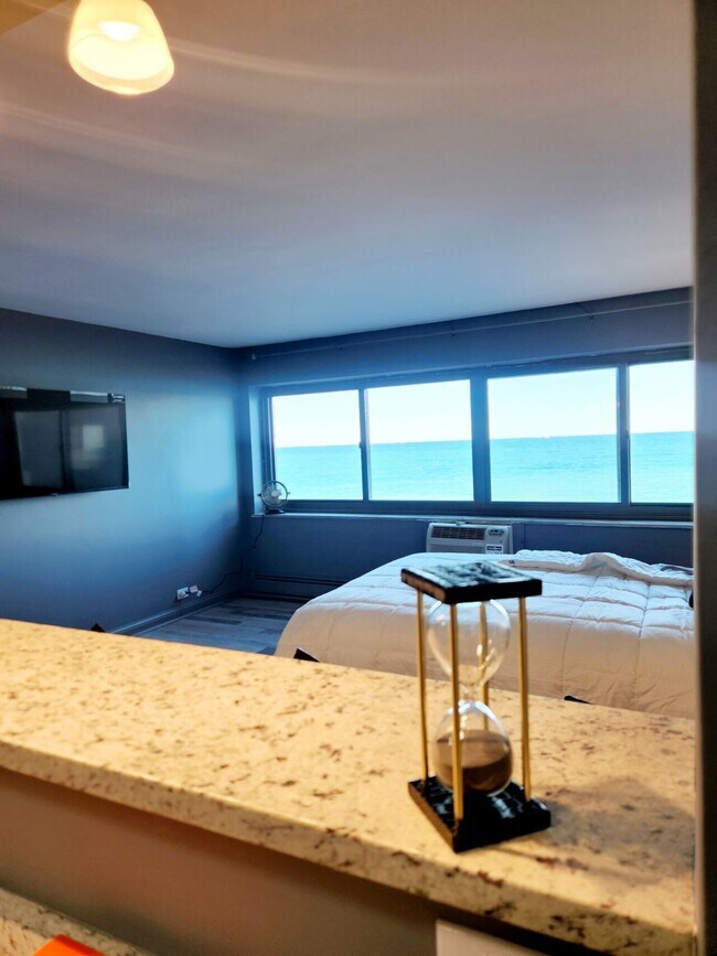 Foto del edificio - Lake Terrace Condominiums