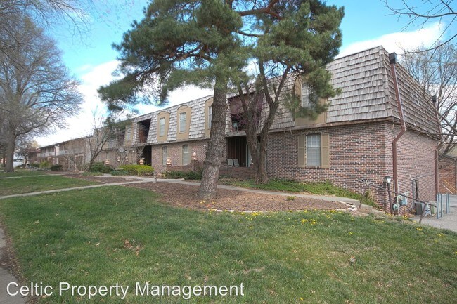 Building Photo - 8443 Lowell Ave