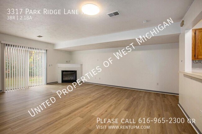 Foto del edificio - Available Now | 3 Bedroom Condo Near Knapp...