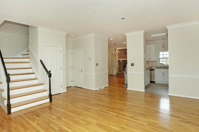 Foto del edificio - 1355 Gray Hawk Rd