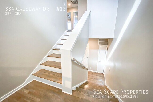 Foto del edificio - NEWLY REMODELED 3Bd/2.5 BA Wrightsville Be...
