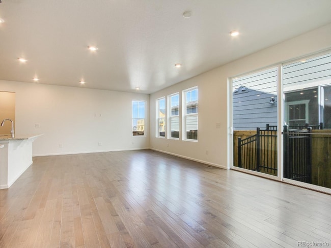Building Photo - 17566 Bluetrail Ave