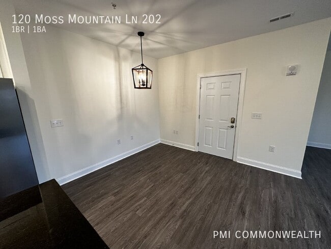 Building Photo - 120 Moss Mountain Ln