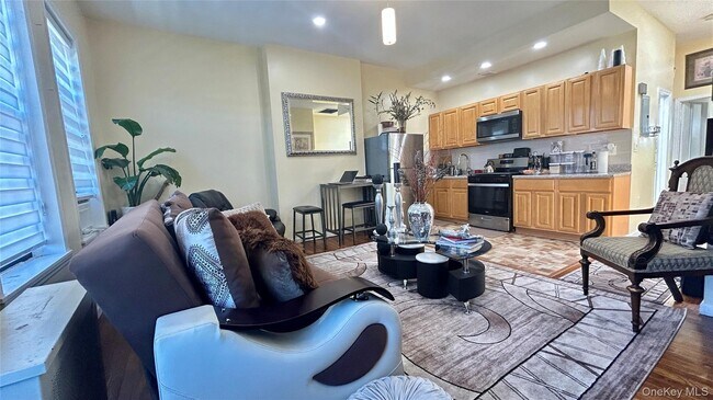 Foto del edificio - 844 Hancock St