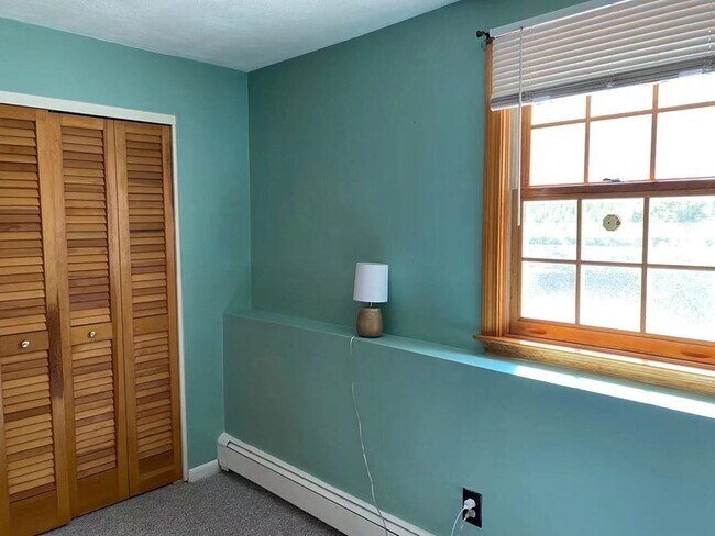 Building Photo - 209 Great Rd