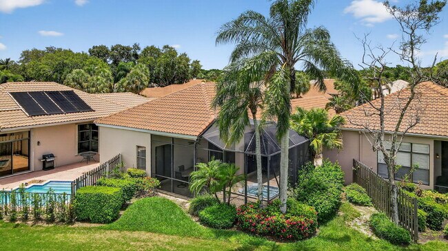 Foto del edificio - 4465 Barclay Fair Way