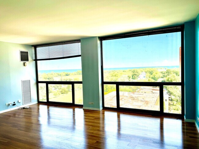 Foto del edificio - 4343 N Clarendon Ave