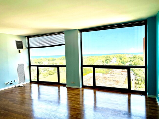 Foto del edificio - 4343 N Clarendon Ave