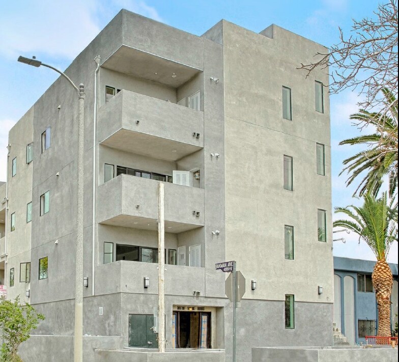 Primary Photo - 11281 Huston St