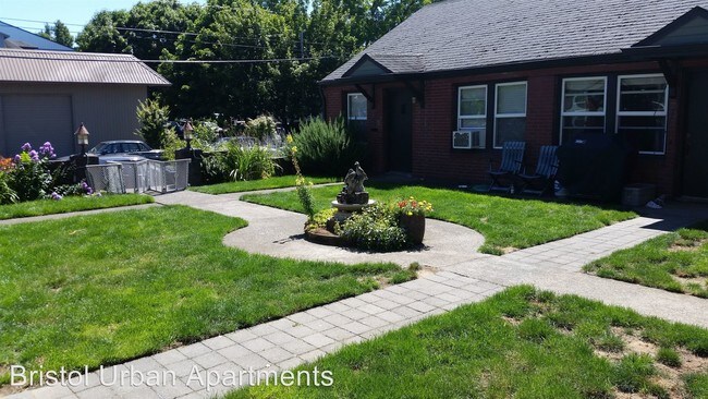 Foto del edificio - 2211 NE Pacific St