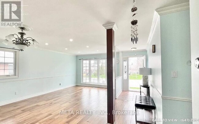 Building Photo - 22 Garfield Crescent