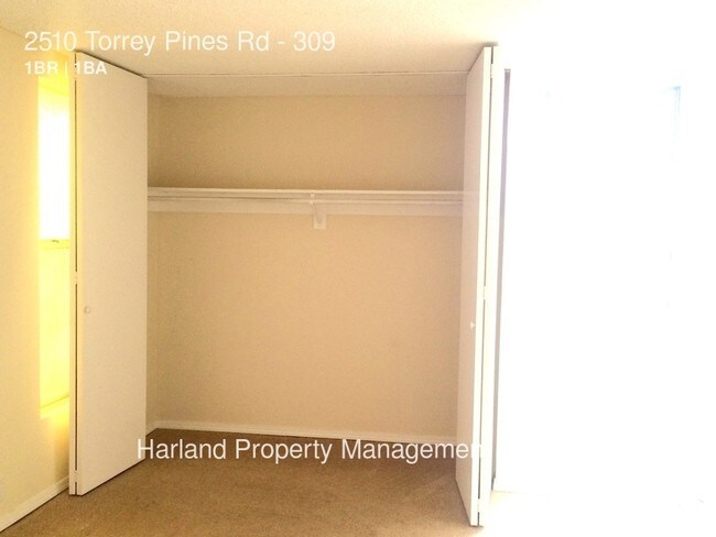 Foto del edificio - 2510 Torrey Pines Rd