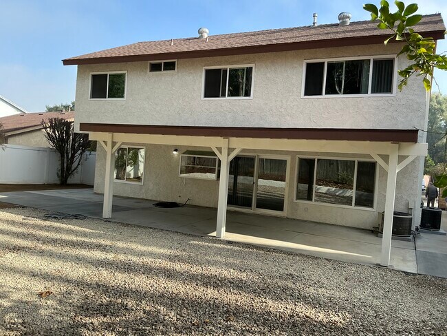Patio interior - 22353 Welby Way