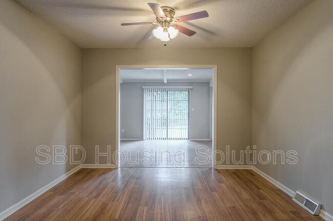 Foto del edificio - 1616 S Pleasant St