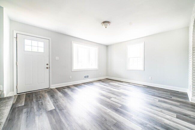 Foto del edificio - 43 Western Winds Cir