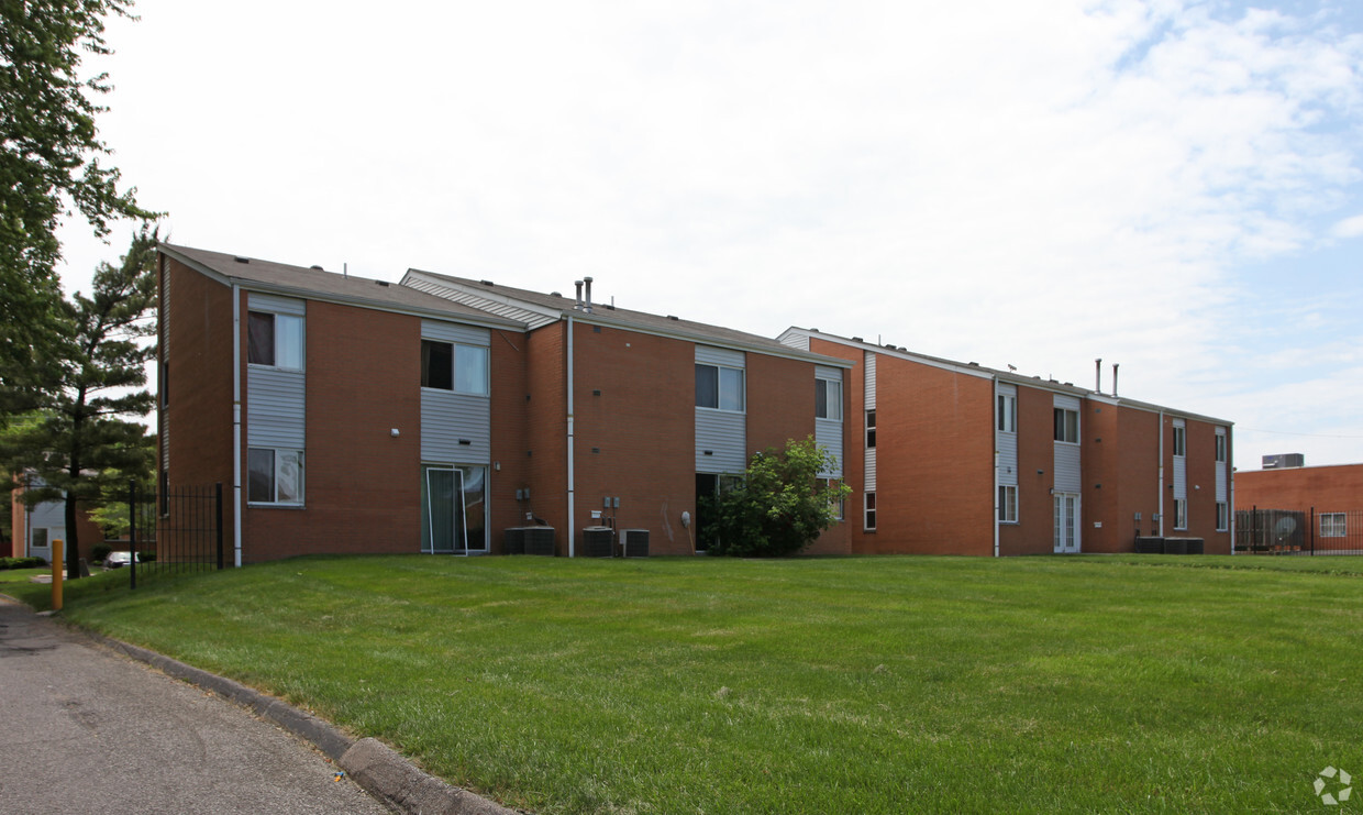 Building Photo - Capital Park Apartments