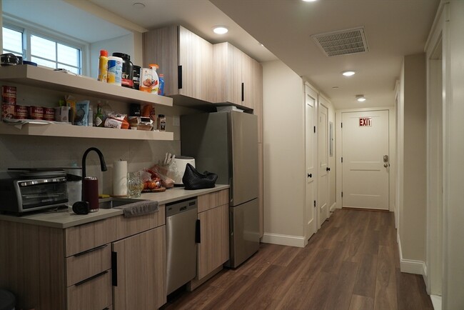 Foto del edificio - 701 E 2nd St