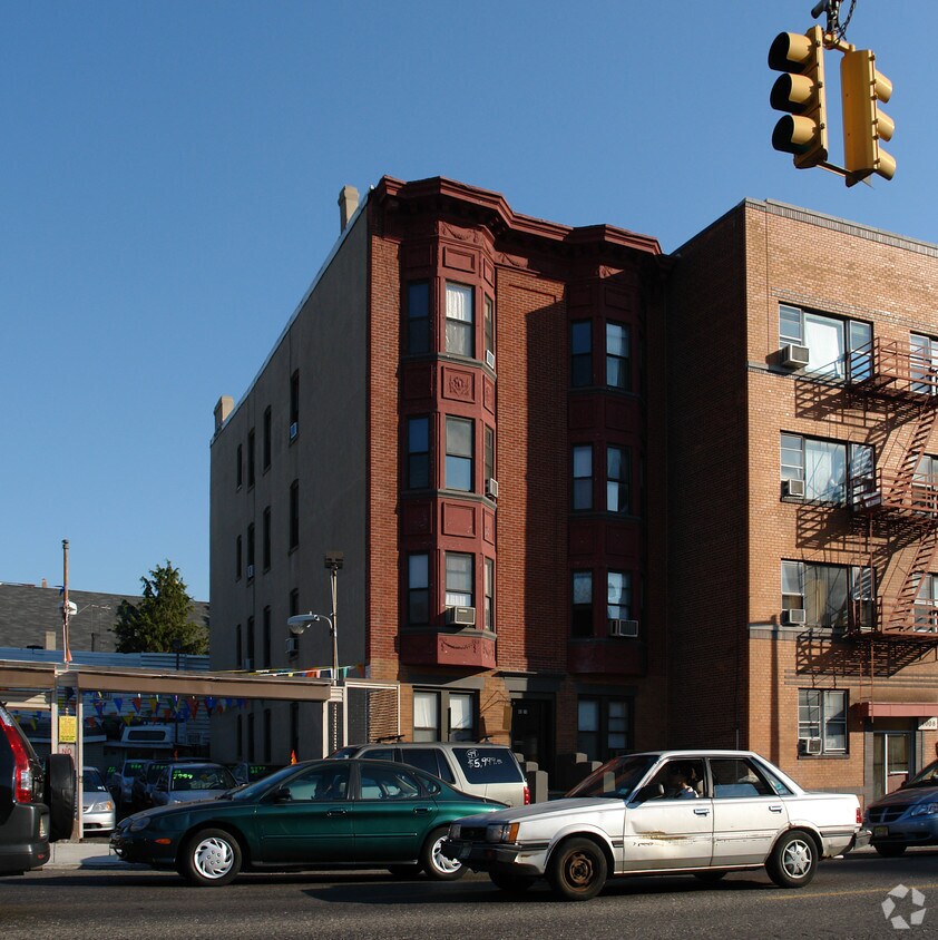 Foto del edificio - 4010 Jf Kennedy Blvd