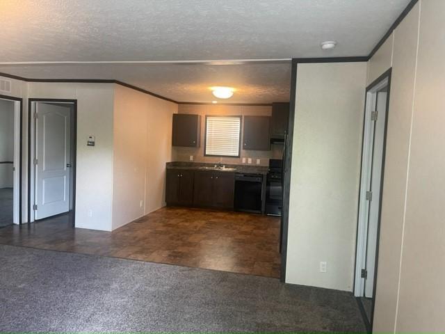 Foto del edificio - 440 Warbler Ln