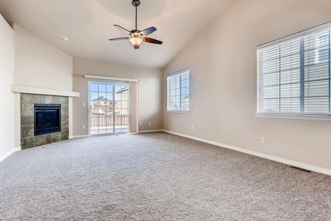 Foto del edificio - 25951 E 3rd Pl, Aurora, CO, 80018