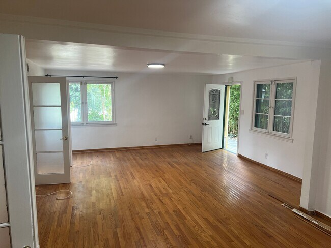 Foto del edificio - 340 Mt Washington Dr