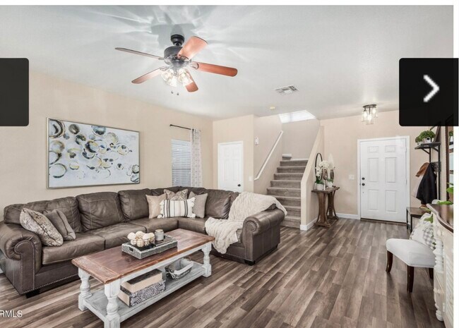 Foto del edificio - 2418 E Peach Tree Dr