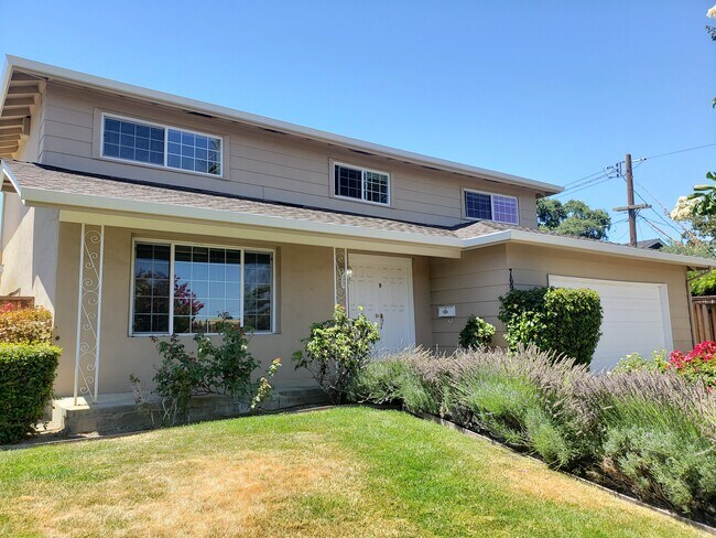 Building Photo - 769 San Simeon Dr
