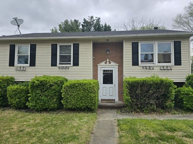 Building Photo - 7036 Sollers Point Road