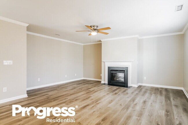 Building Photo - 301 Farrington Dr