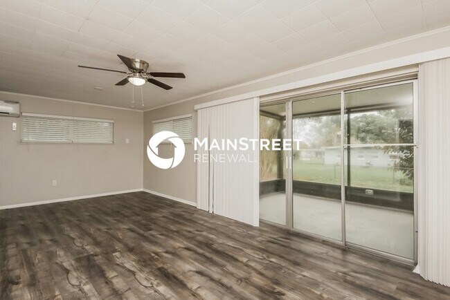 Foto del edificio - 3 Bedroom Pet-Friendly Home in ORLANDO, FL with Main Street Renewal