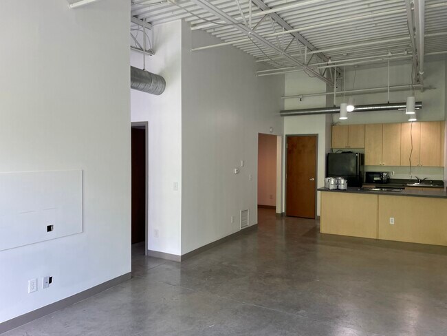 Foto del edificio - 769 N High St