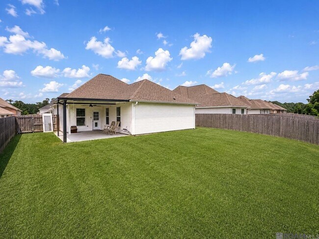 Building Photo - 18311 Terraceside Dr