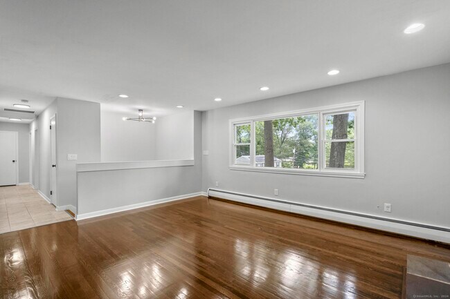 Building Photo - 245 Homeside Ave