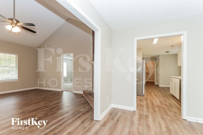 Foto del edificio - 290 Willow Shoals Dr