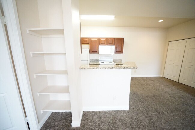 Foto del edificio - 5146 S Jones Blvd