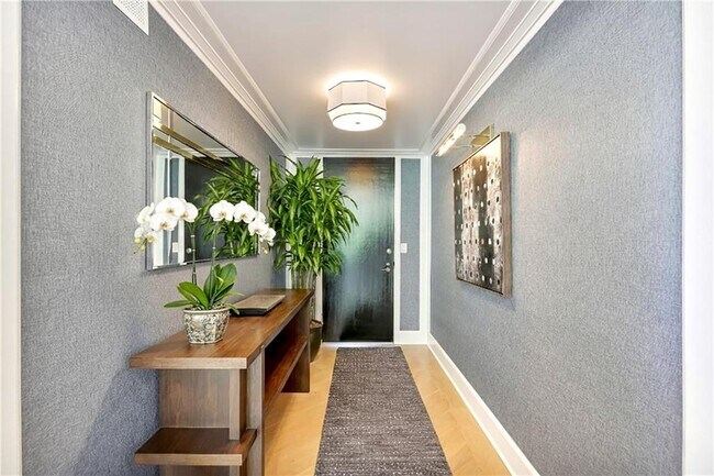 Foto del edificio - 2575 Peachtree Rd NE