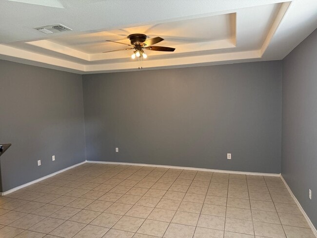 Building Photo - 1207 Dixie Ln