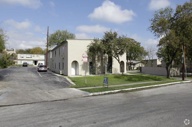 Building Photo - The Montecito Apartments