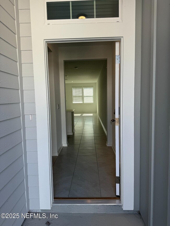 Foto del edificio - 354 Seaport Breeze Rd
