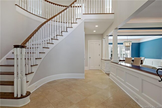 Building Photo - 19 Hearthstone Ln