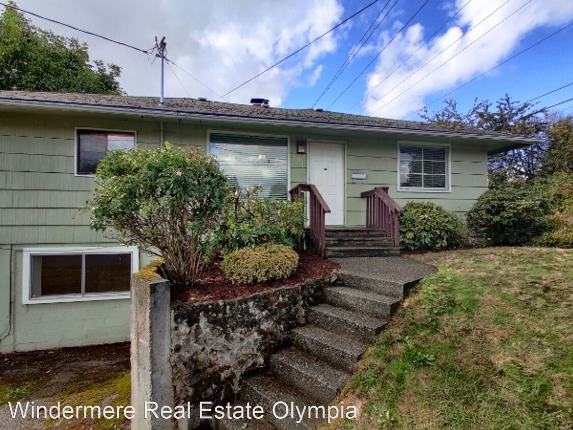Primary Photo - 4 br, 2 bath House - 521 N 5th Ave SW
