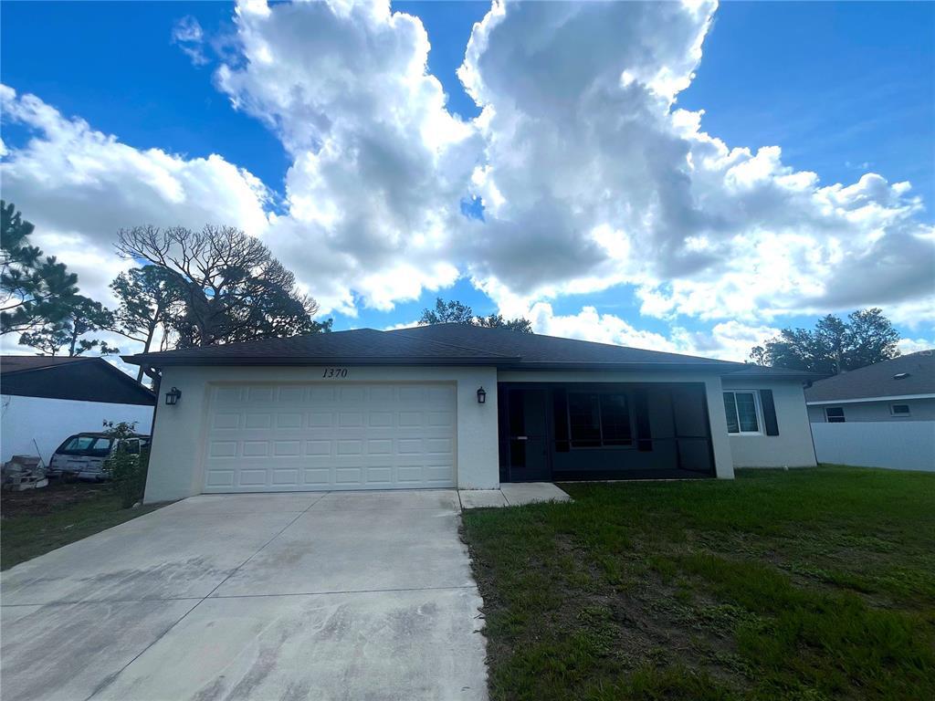 Foto principal - 1370 McCrory St