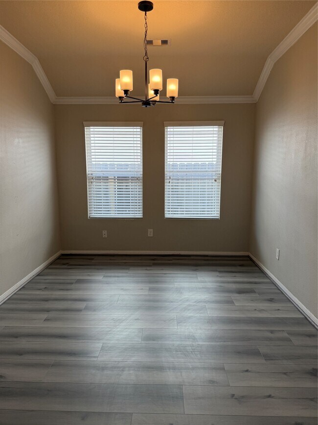 Foto del edificio - 3411 Apple Dale Dr