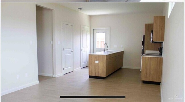 Building Photo - 3600 Jessica Ln
