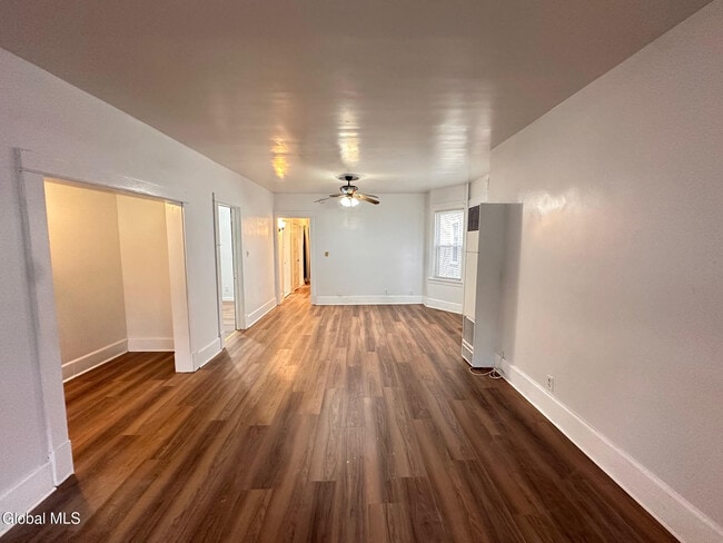 Building Photo - 33 Morris St