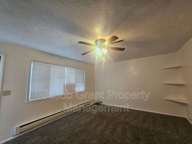 Building Photo - 4125 Greenwillow Ln