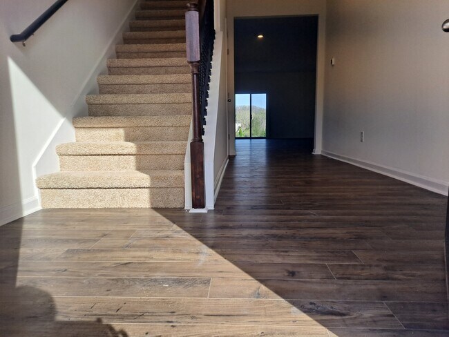 Photo - 7215 Jumping Jack Ln House