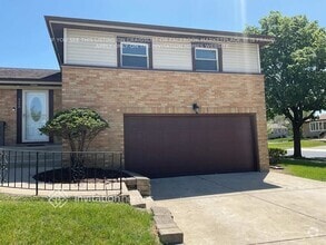 Building Photo - 520 Winston Dr