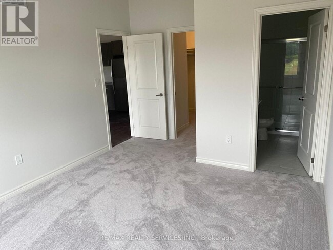 Building Photo - 88 Cheryl Ave