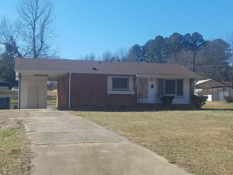 Foto principal - 2106 Wintergreen Pl